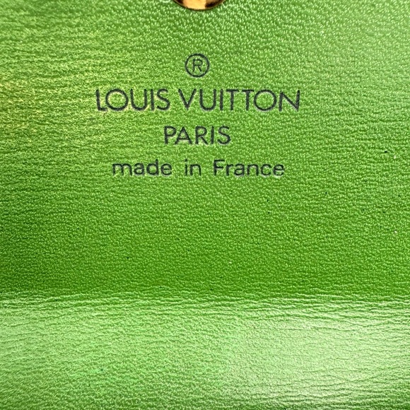 Louis Vuitton Epi Green Trifold Wallet Snap Closure France Authenticated - Picture 5 of 15